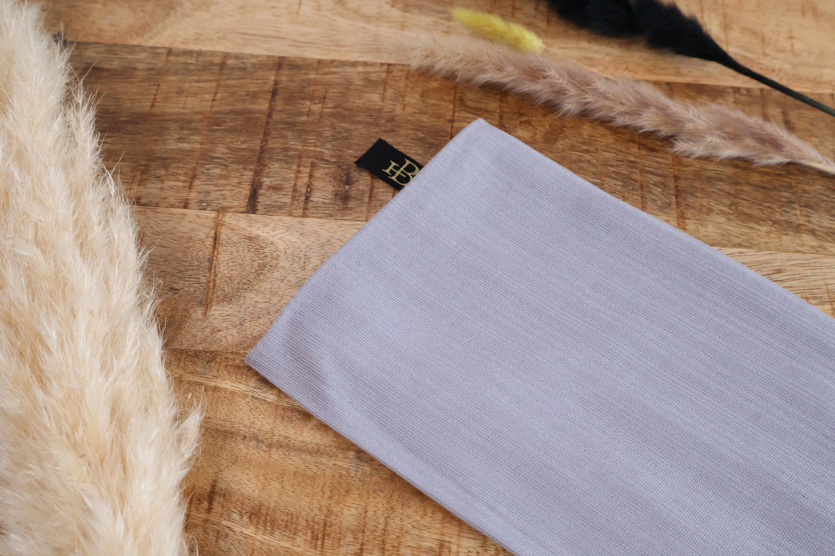 Hijab Crêpe Grijs - zachte grijze hoofddoek van crêpestof - HBYA