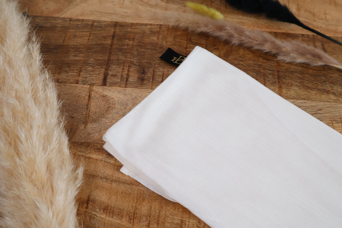 Hijab Crêpe Wit - zachte witte hoofddoek van crêpestof - HBYA